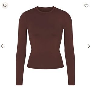SOFT SMOOTHING SEAMLESS LONG SLEEVE T-SHIRT | COCOA